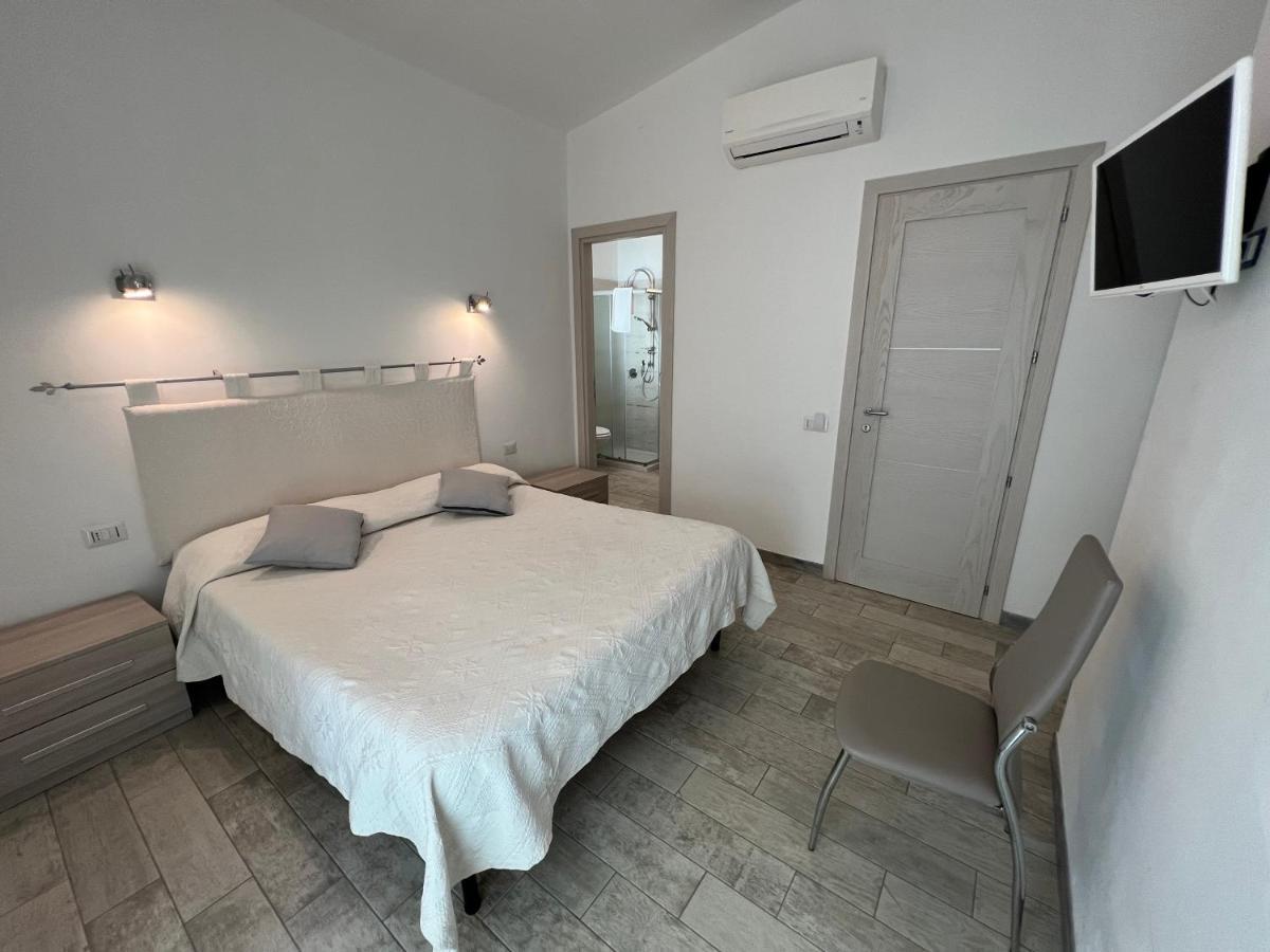 In Campagna Da Nino Hotel Олбия Екстериор снимка