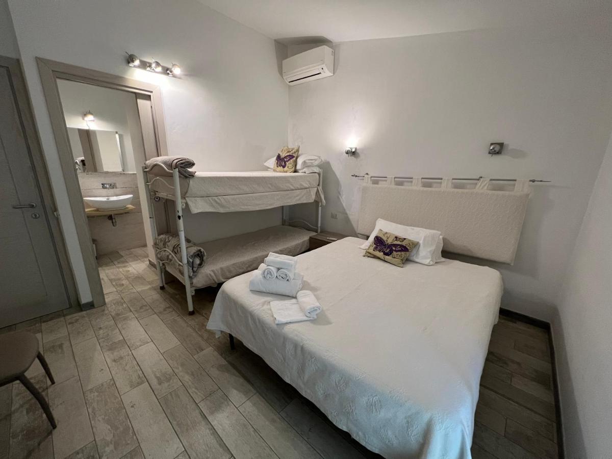 In Campagna Da Nino Hotel Олбия Екстериор снимка