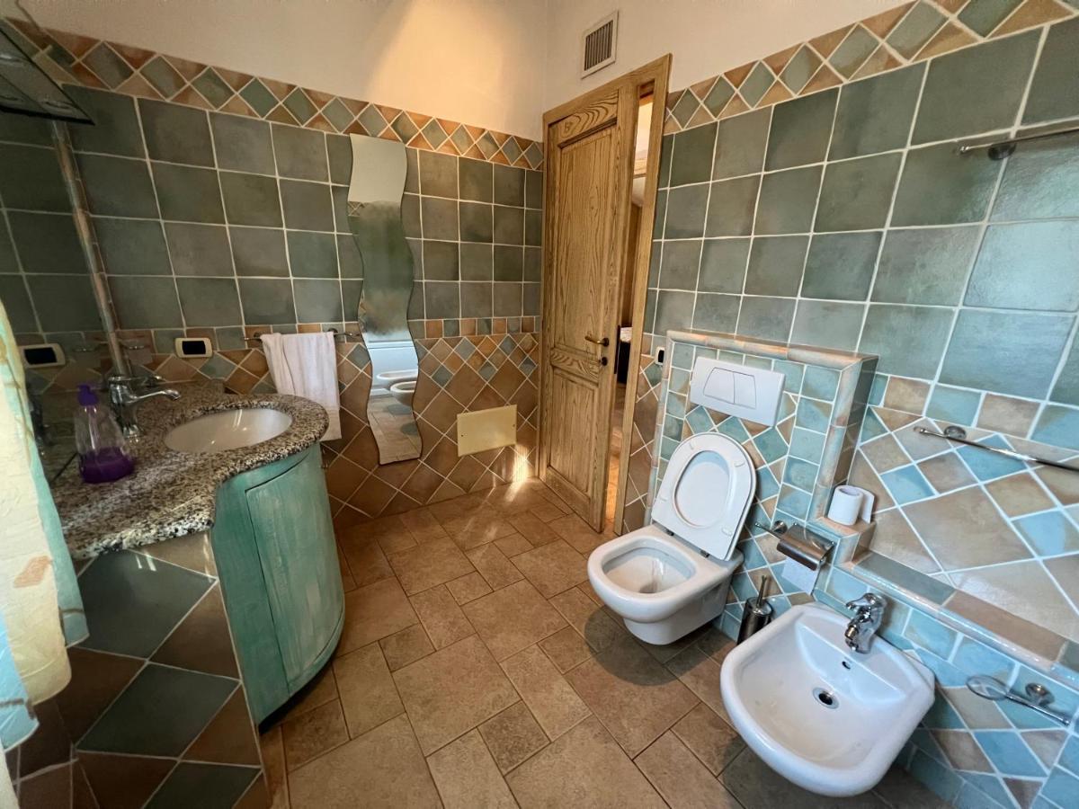 In Campagna Da Nino Hotel Олбия Екстериор снимка