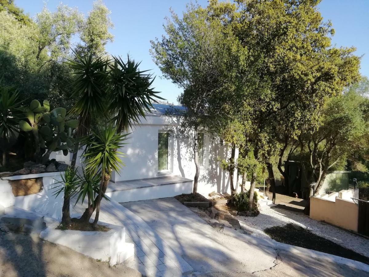 In Campagna Da Nino Hotel Олбия Екстериор снимка