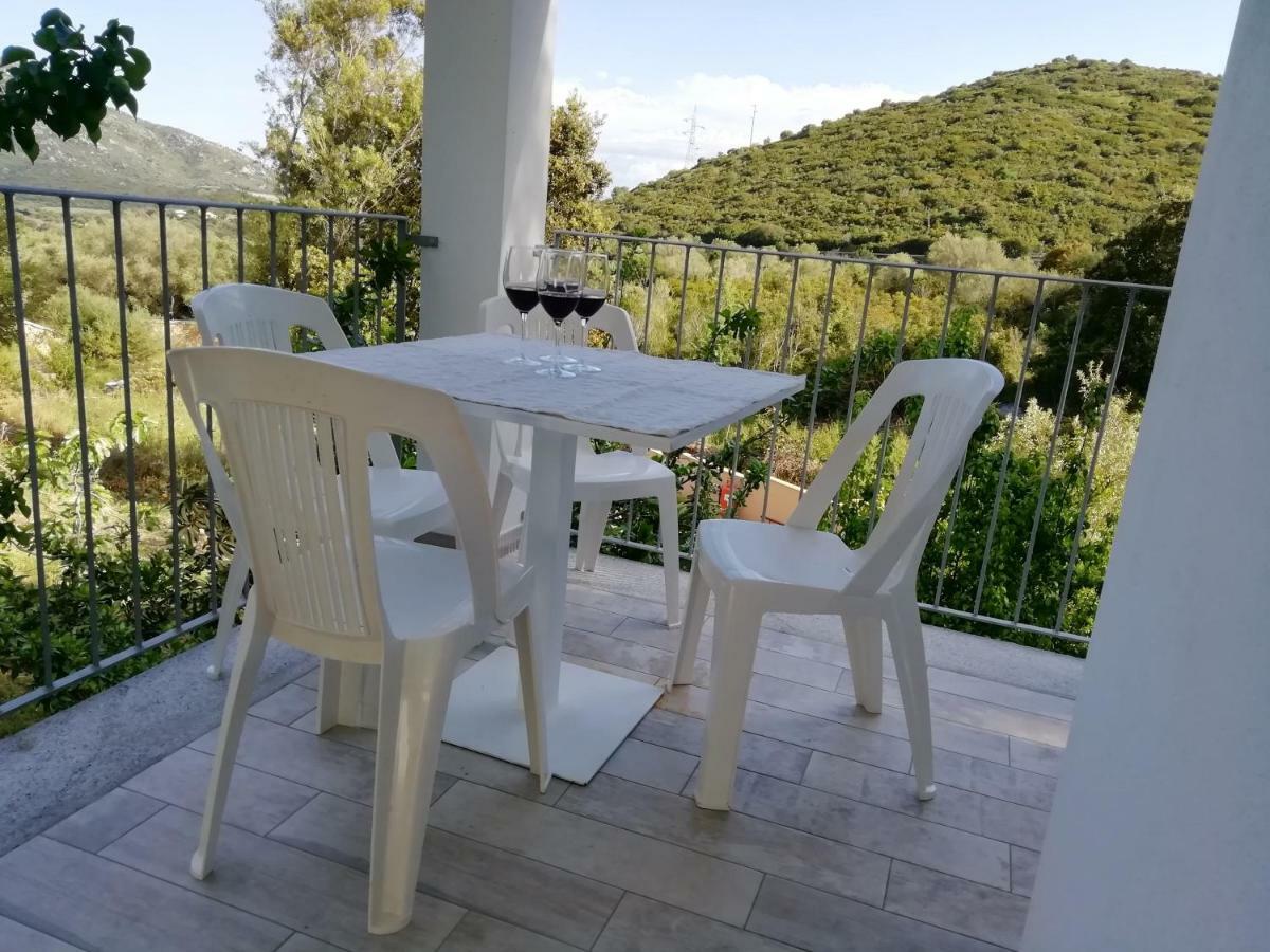 In Campagna Da Nino Hotel Олбия Екстериор снимка