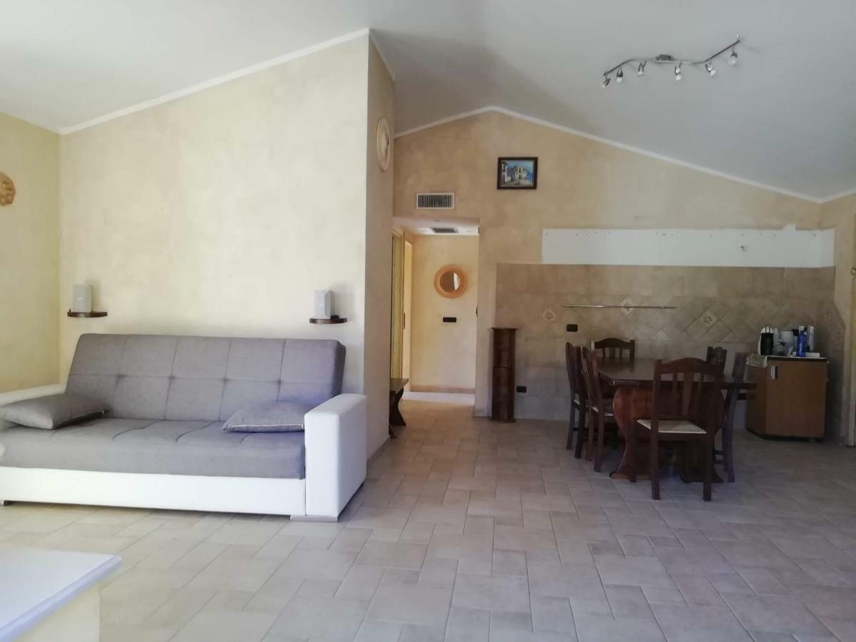In Campagna Da Nino Hotel Олбия Екстериор снимка