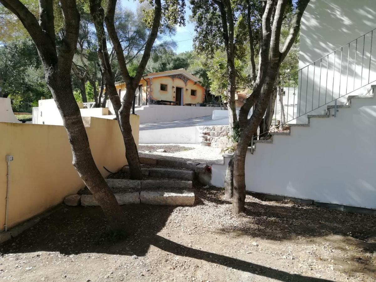 In Campagna Da Nino Hotel Олбия Екстериор снимка