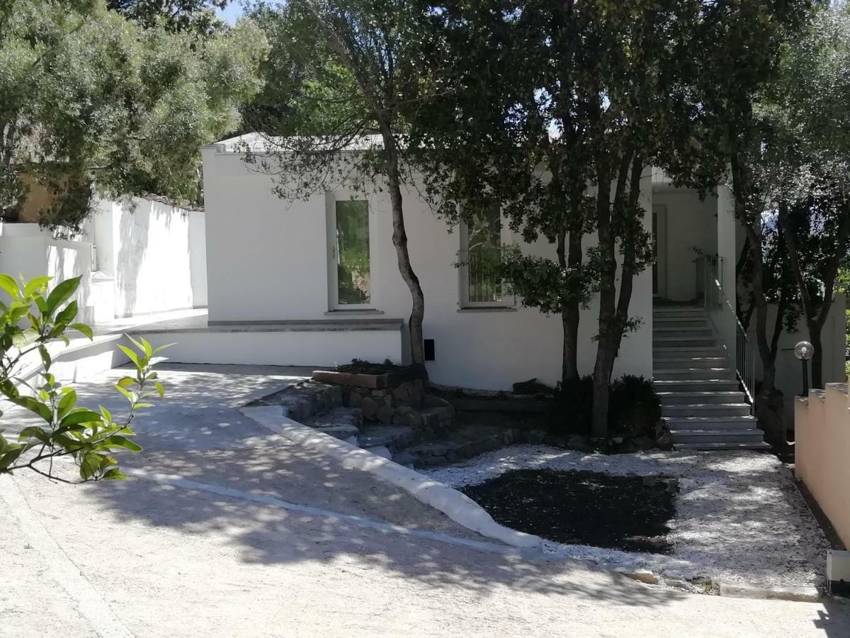 In Campagna Da Nino Hotel Олбия Екстериор снимка